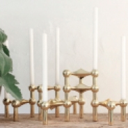 Stoff Nagel kandelaars candle holders Model S22 in brass messing for sale at VAN ONS mid century modern design furniture Amsterdam